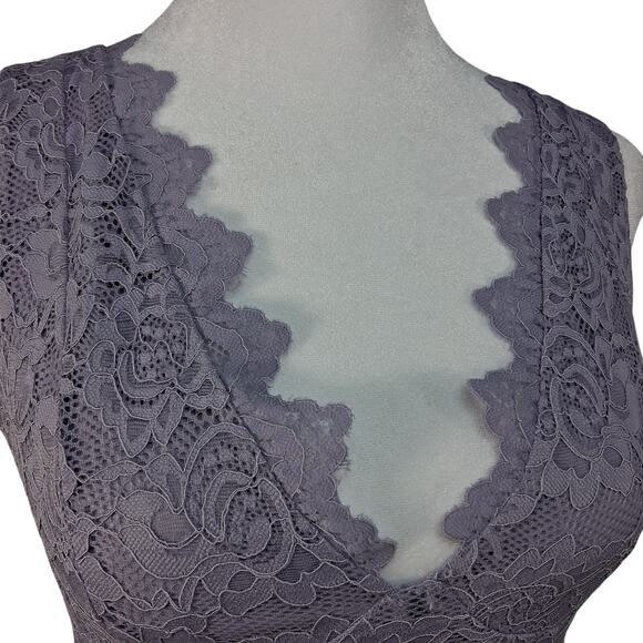Reoria Lavender Cropped Tank Top Lace Overlay Mixed Media Size S Small V Neck - Picture 2 of 12
